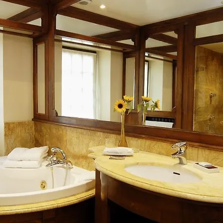 Chateau De La Treyne Hotel