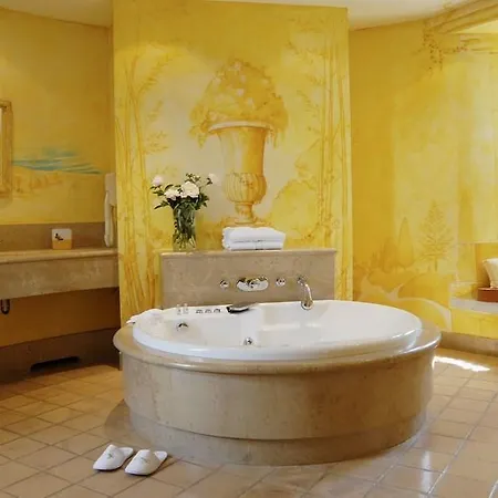 Chateau De La Treyne Hotel