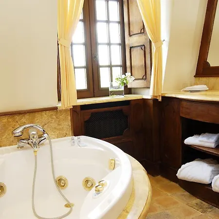 Chateau De La Treyne 4* Lacave (Lot)