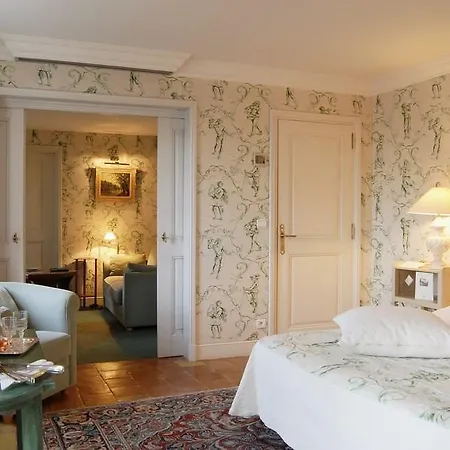 מלון Chateau De La Treyne 4*