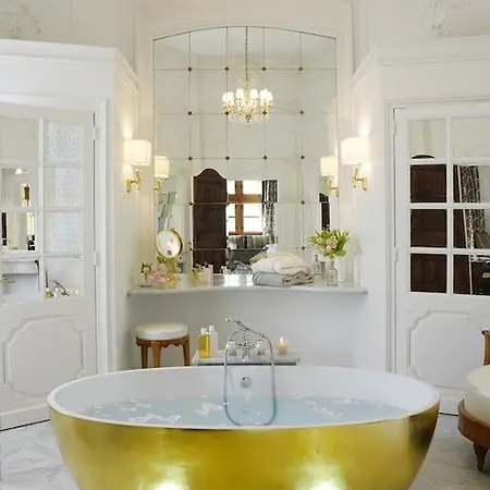 מלון Chateau De La Treyne